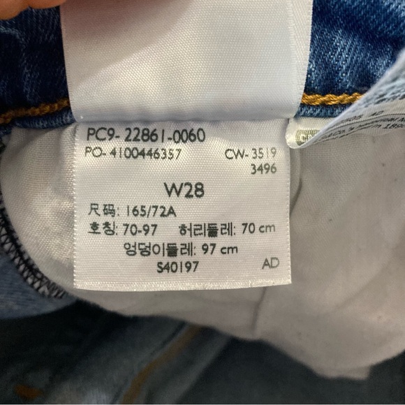 Levi’s Premium Wedgie Icon Fit High Waist Ankle Jeans Size 28 - Picture 11 of 16